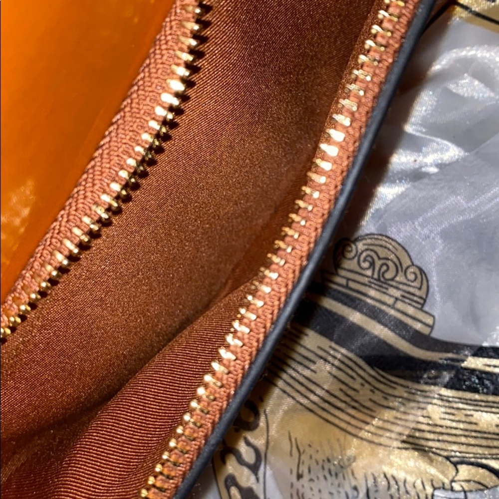Purse - Picture 5 of 5